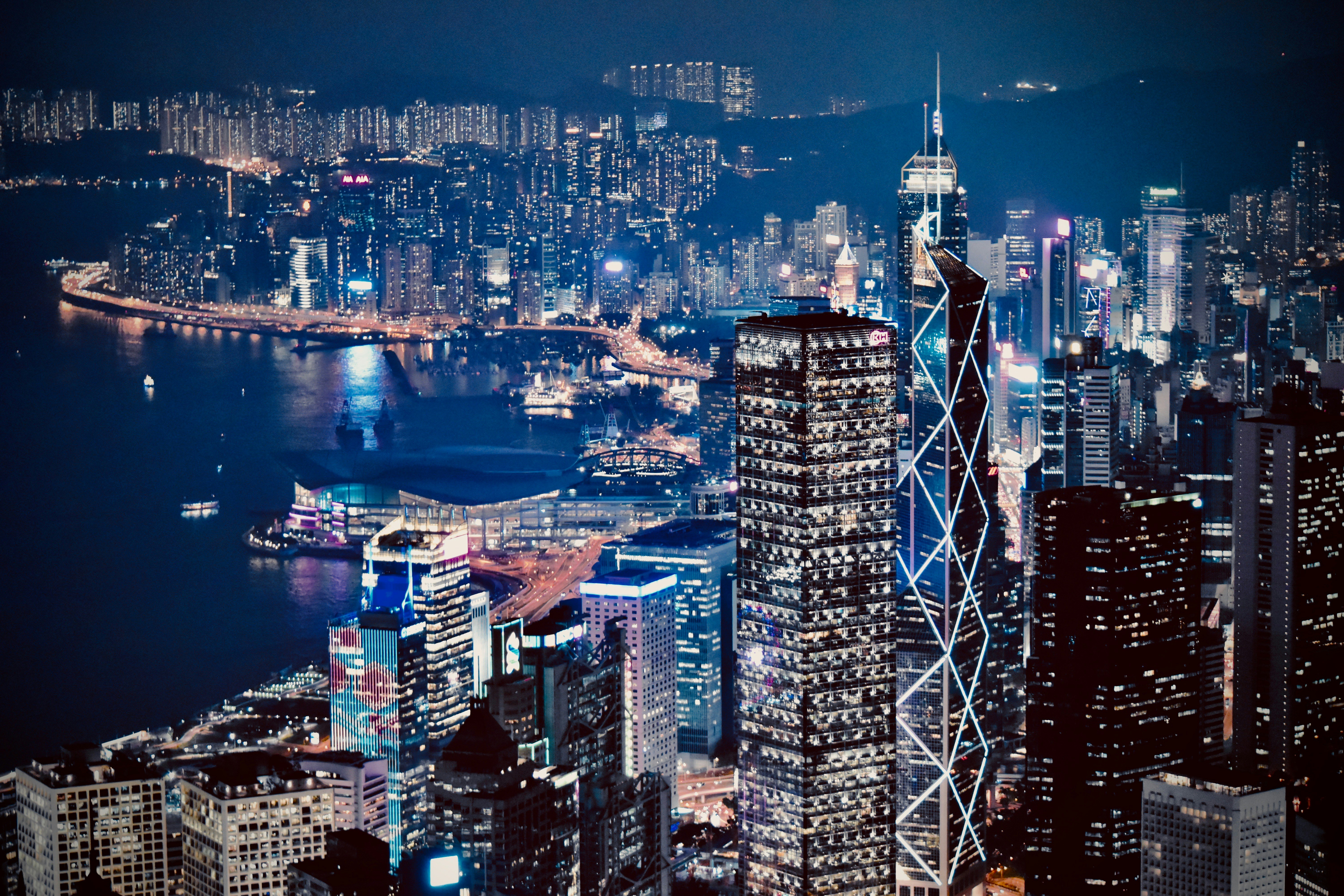 总部：香港.jpg